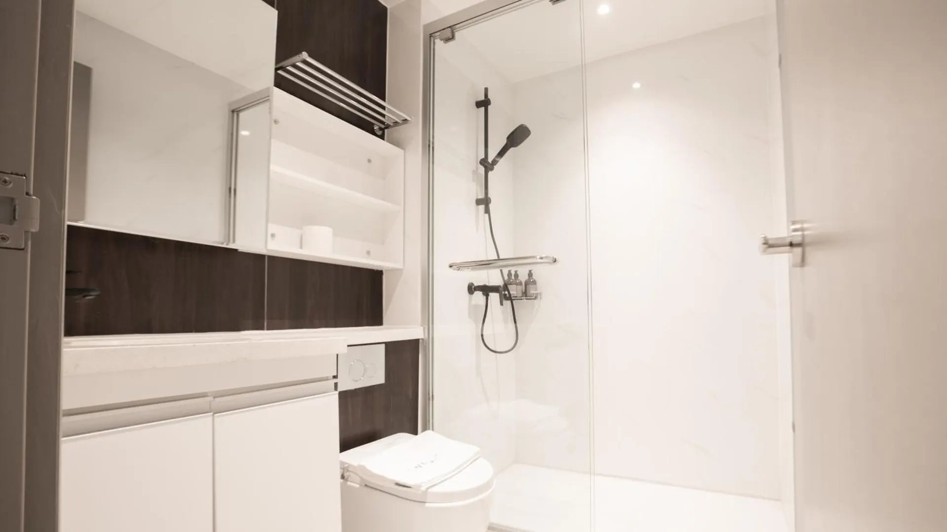 Apartmanhotel Bay Suites By Pinstay Plus Kota Kinabalu